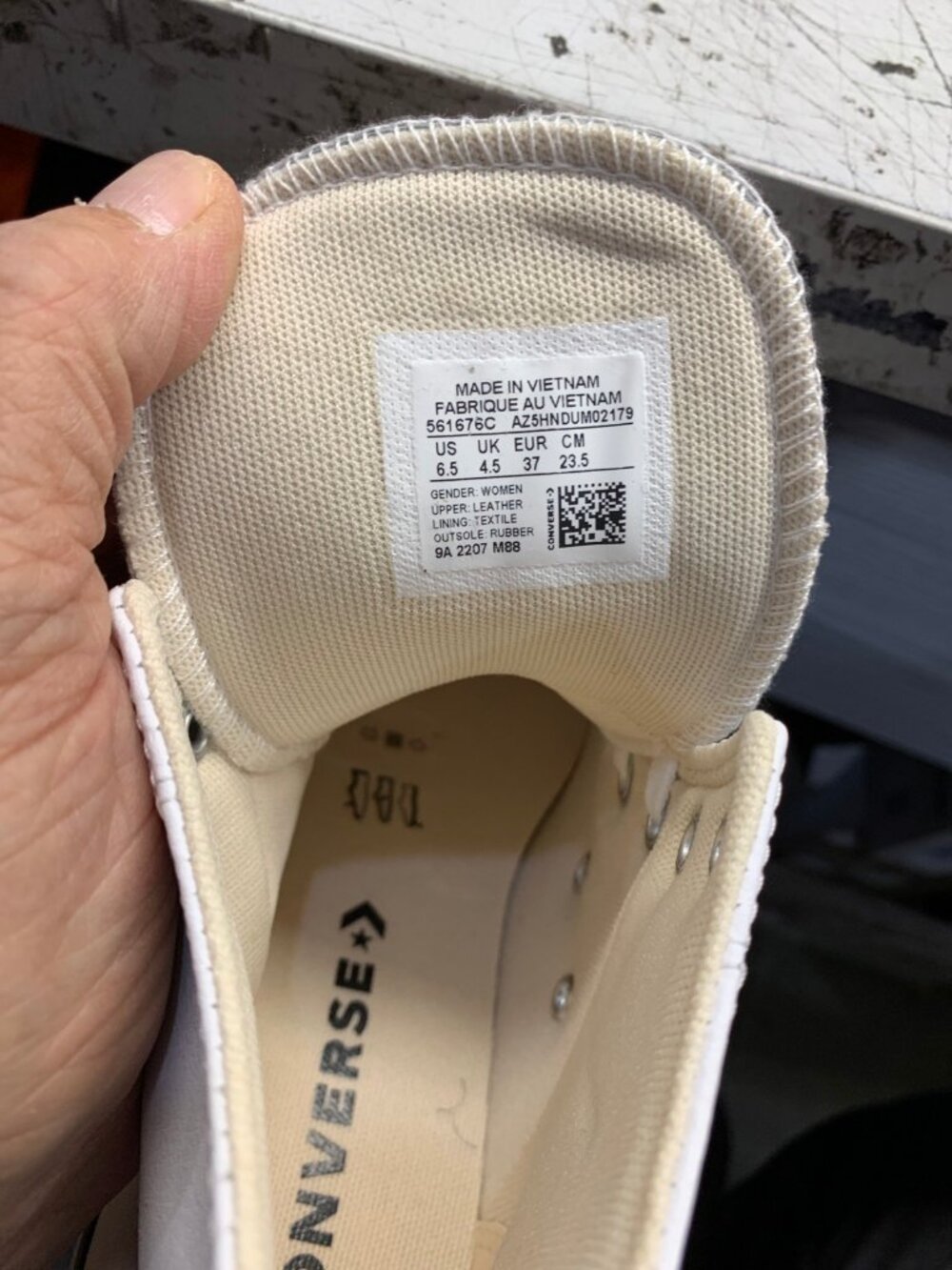 Converse Women's Chuck Taylor All Star Lift Platform Leather High Top - Picture 3 of 3
